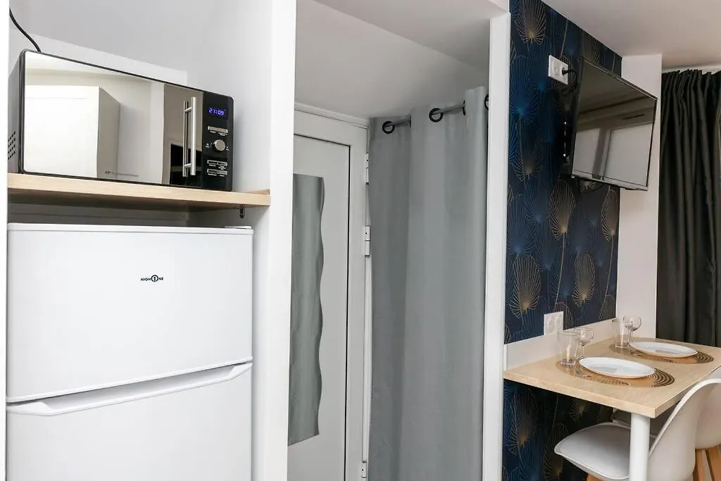 La Cabane Urbaine Brest 0*,  Frankrig